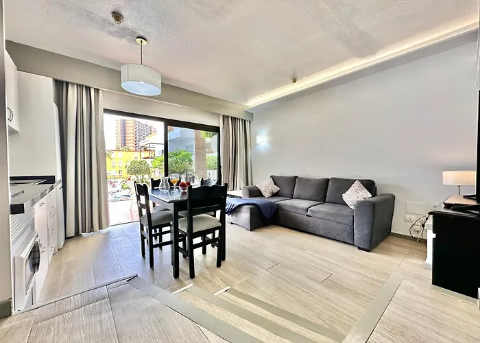 Pool Views Terrace * Лос Кристианос