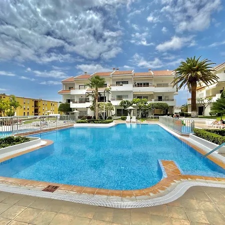 Pool Views Terrace Los Cristianos (Tenerife)