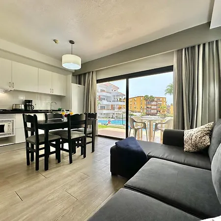 Pool Views Terrace Apartament Los Cristianos (Tenerife)