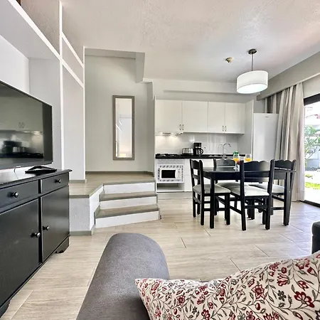 公寓 Pool Views Terrace 洛斯克里斯蒂亚诺斯