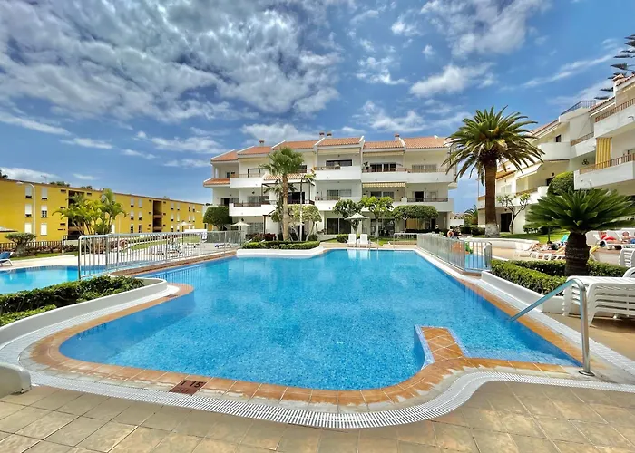 Pool Views Terrace Los Cristianos (Tenerife)